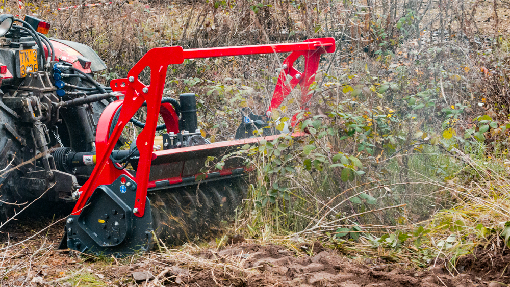 Nieuwe Seppi bosklepel voor kleinere tractoren